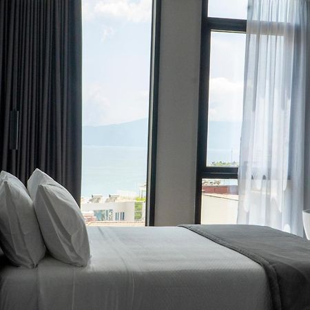 סרנדה Center Hotel מראה חיצוני תמונה