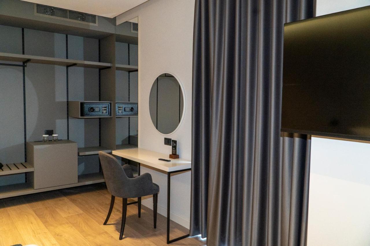 סרנדה Center Hotel מראה חיצוני תמונה