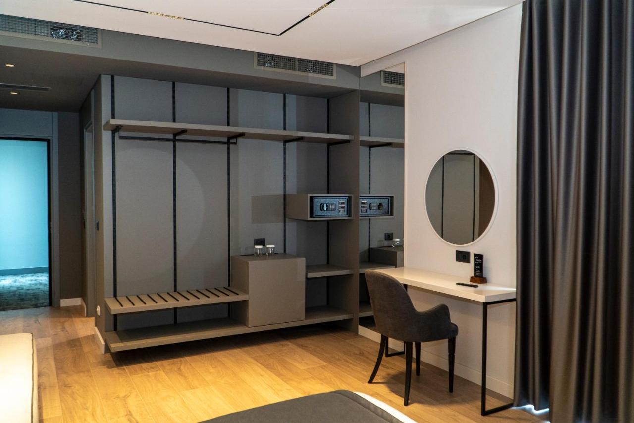 סרנדה Center Hotel מראה חיצוני תמונה