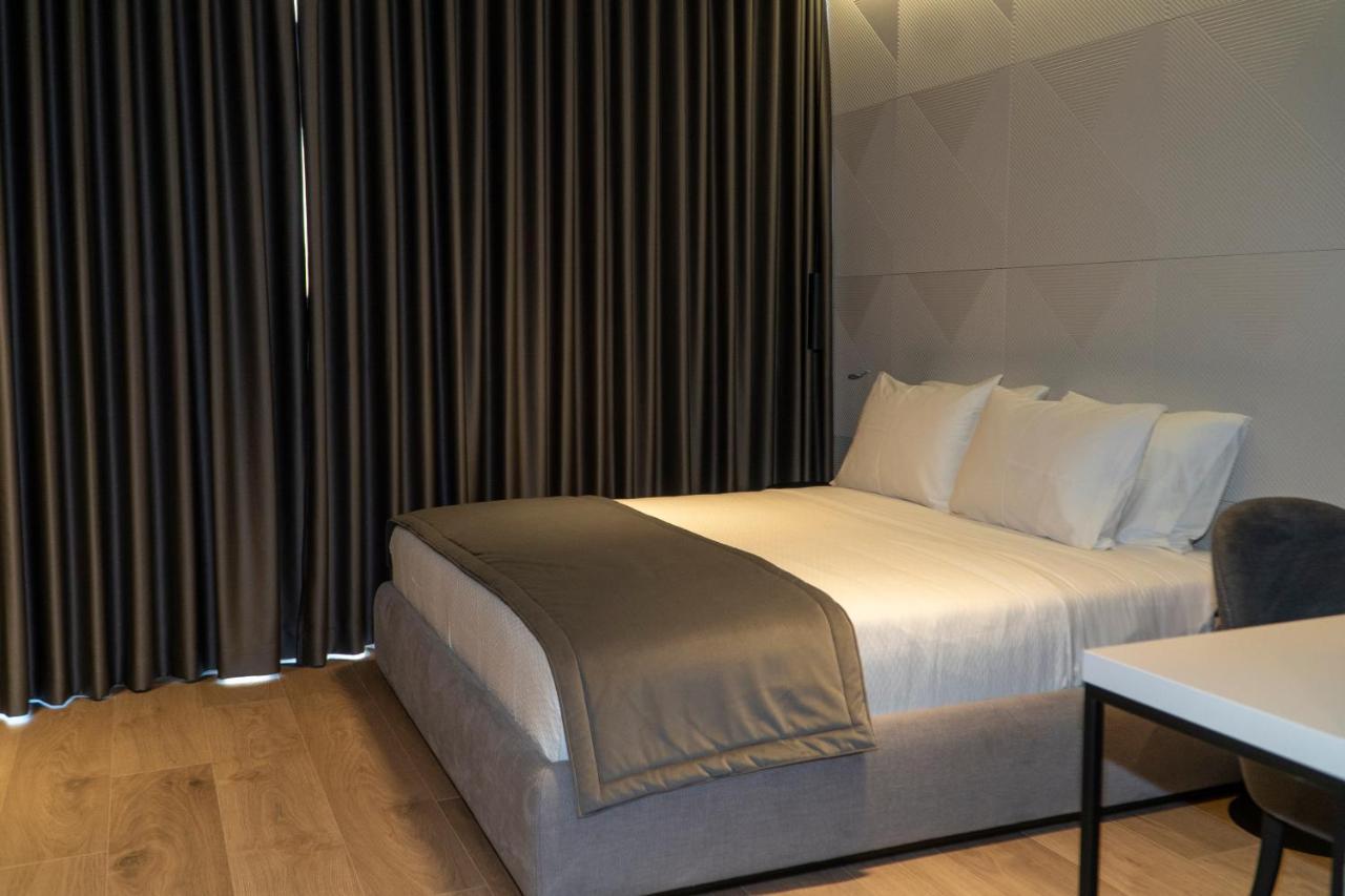 סרנדה Center Hotel מראה חיצוני תמונה