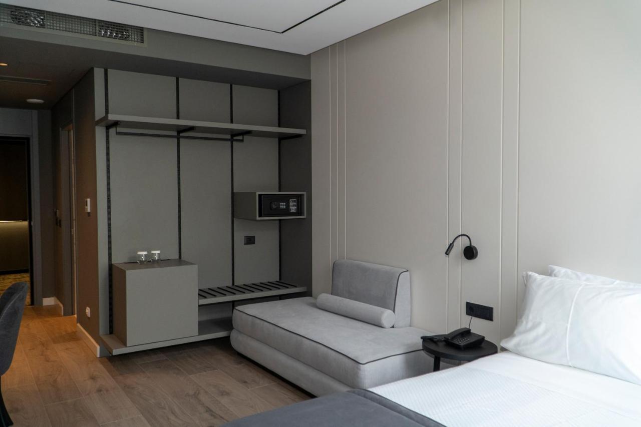 סרנדה Center Hotel מראה חיצוני תמונה